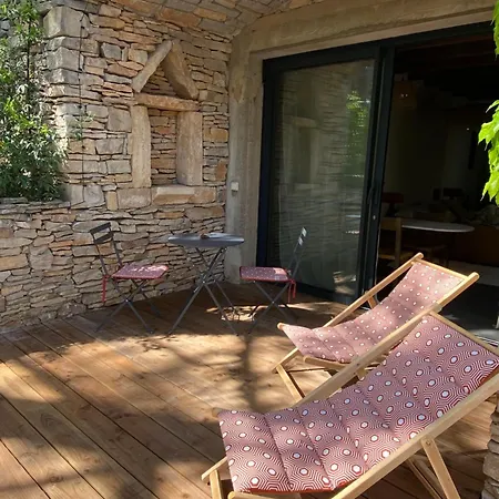 La Granja 아파트 님